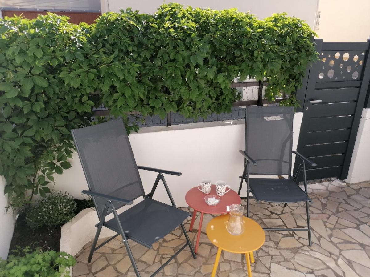 Le Cottage Rochefort  Ngoại thất bức ảnh